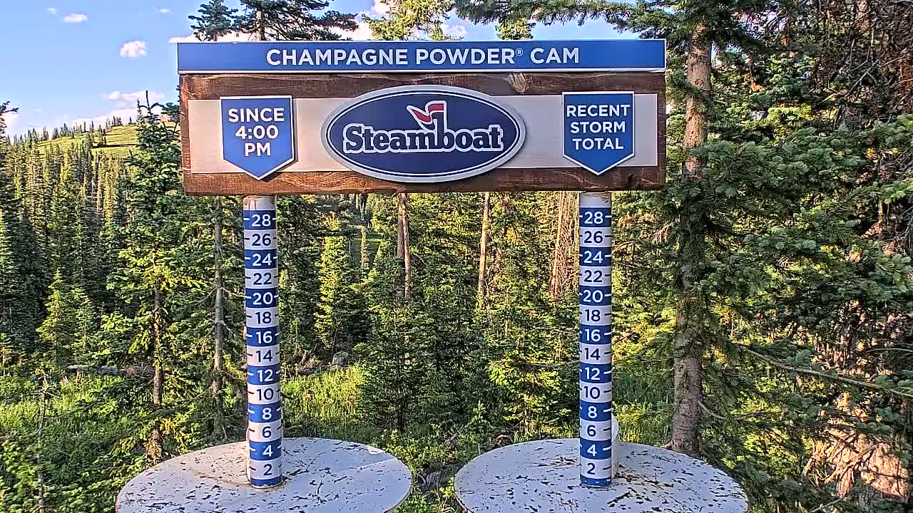 Steamboat Springs Sunshine Peak & Champagne Powder Live Cam - Steamboat Springs, Routt County, Colorado, USA