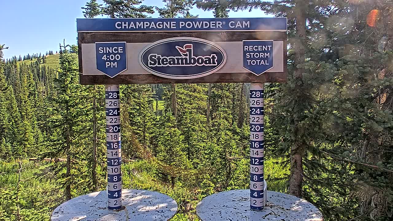 Steamboat Springs Sunshine Peak & Champagne Powder Live Cam - Steamboat Springs, Routt County, Colorado, USA
