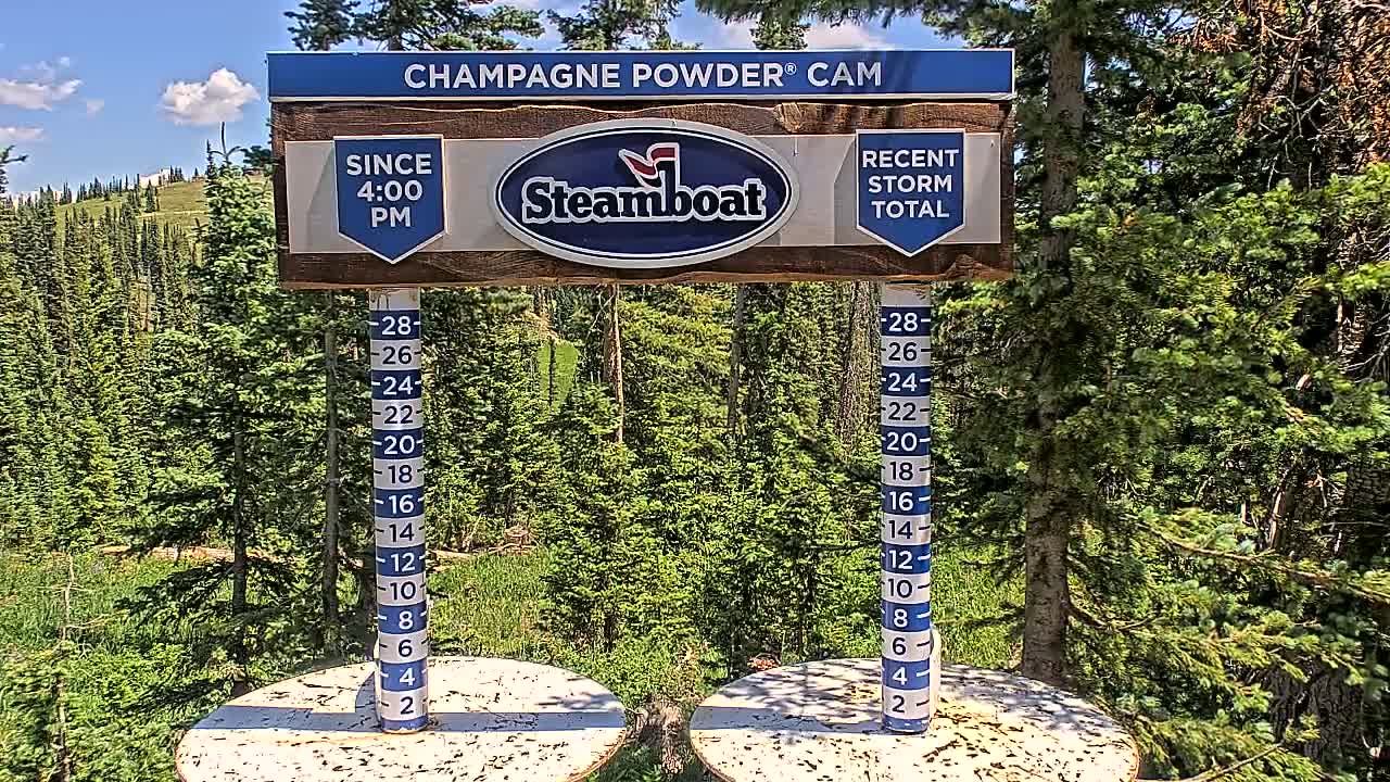 Steamboat Springs Sunshine Peak & Champagne Powder Live Cam - Steamboat Springs, Routt County, Colorado, USA