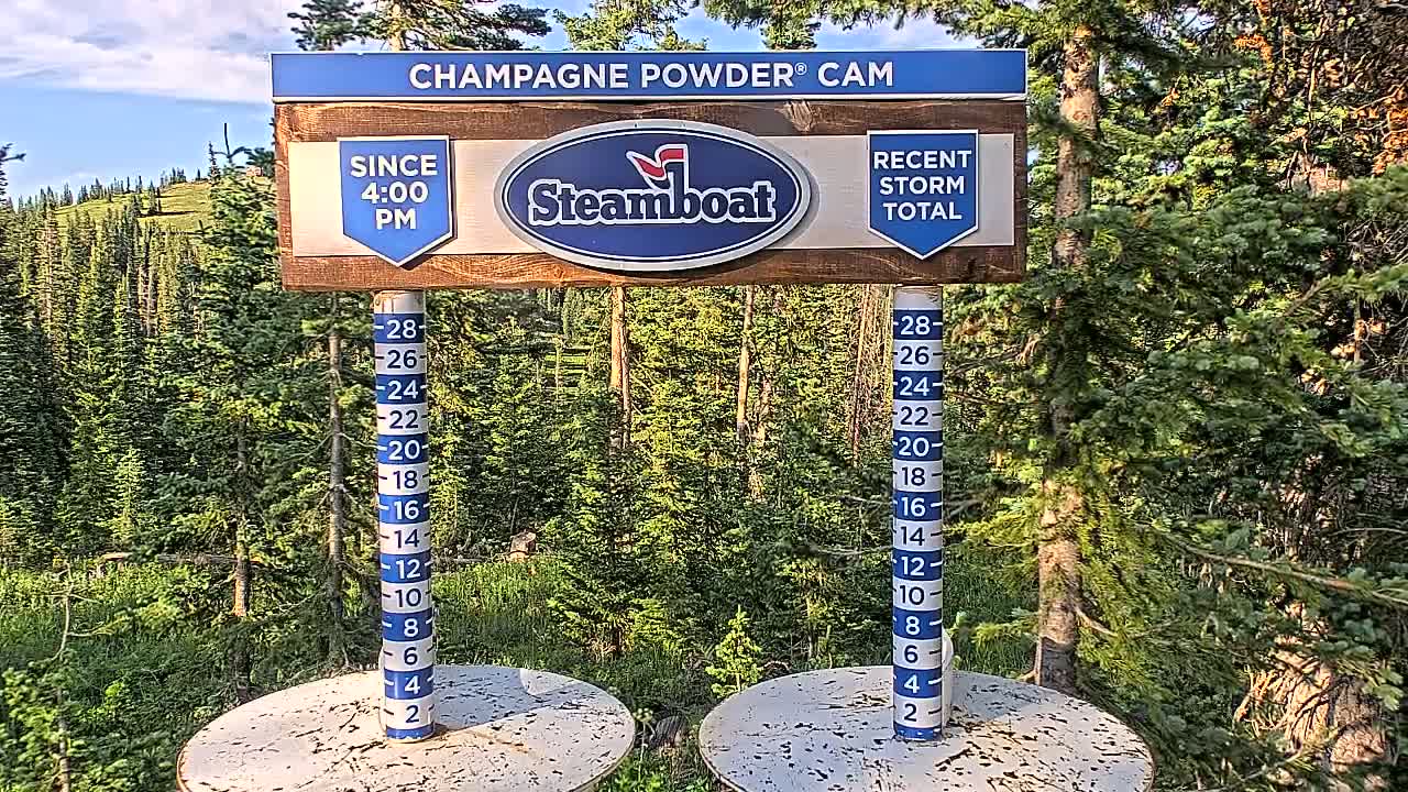 Steamboat Springs Sunshine Peak & Champagne Powder Live Cam - Steamboat Springs, Routt County, Colorado, USA