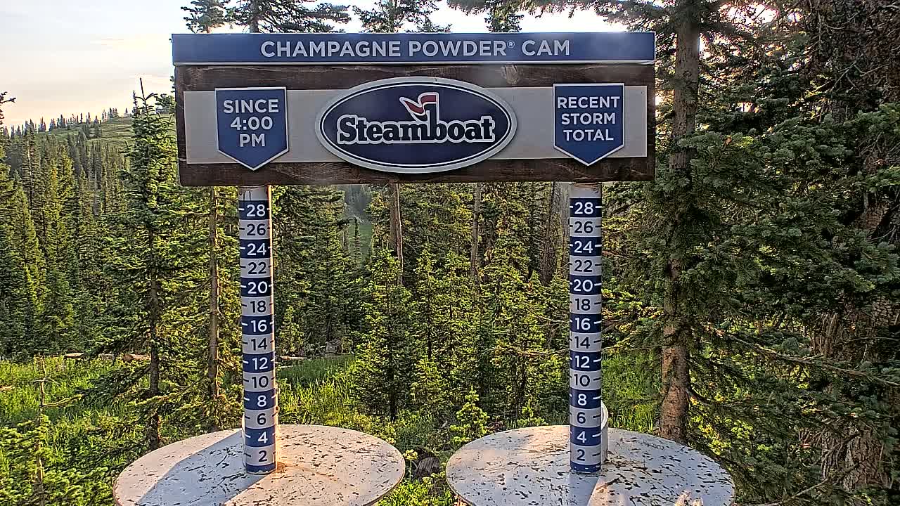 Steamboat Springs Sunshine Peak & Champagne Powder Live Cam - Steamboat Springs, Routt County, Colorado, USA