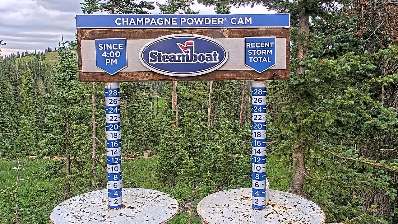 Steamboat Springs Sunshine Peak & Champagne Powder Live Cam - Steamboat Springs, Routt County, Colorado, USA