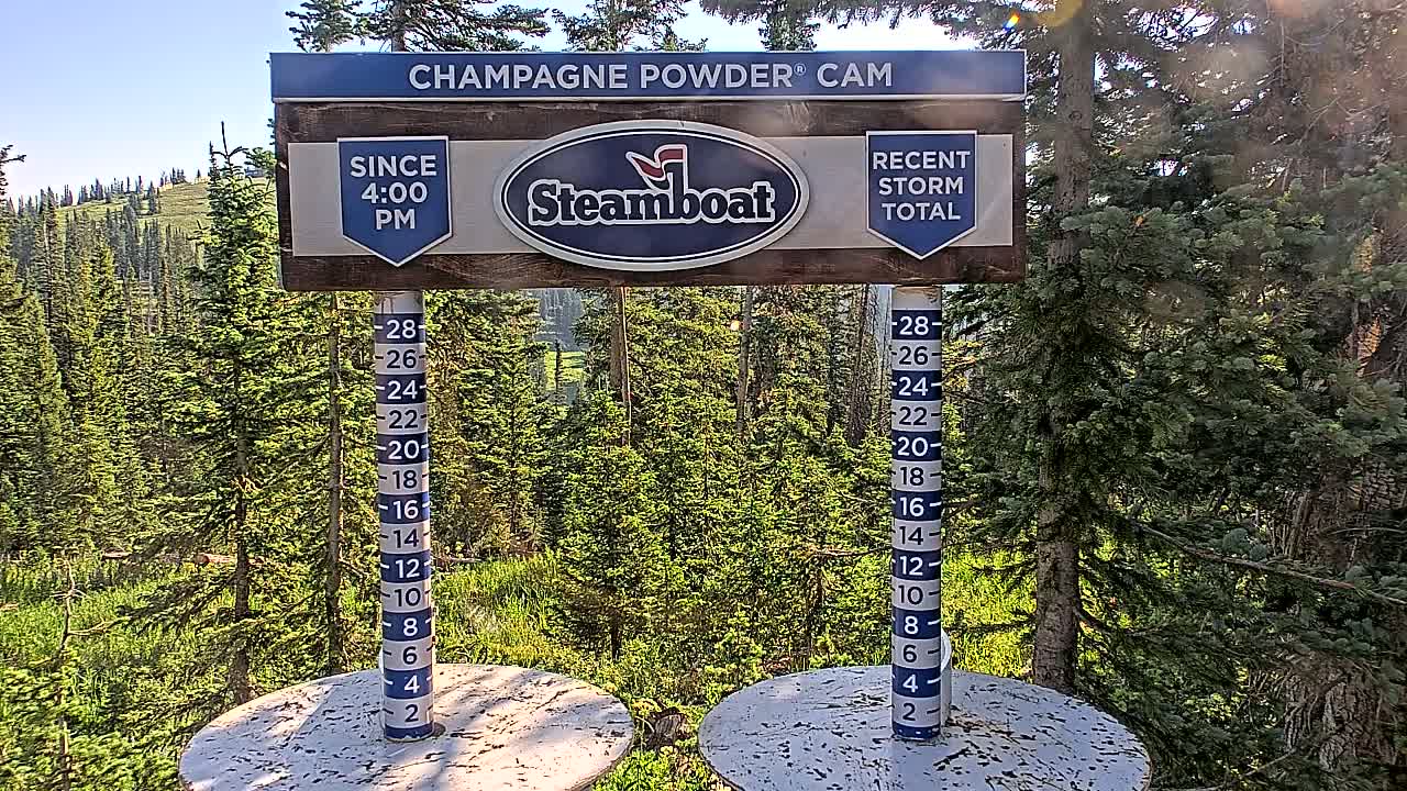 Steamboat Springs Sunshine Peak & Champagne Powder Live Cam - Steamboat Springs, Routt County, Colorado, USA