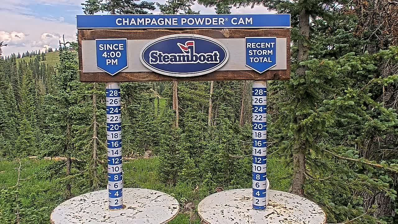 Steamboat Springs Sunshine Peak & Champagne Powder Live Cam - Steamboat Springs, Routt County, Colorado, USA