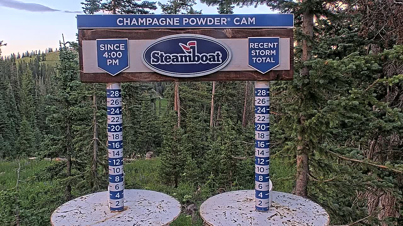 Steamboat Springs Sunshine Peak & Champagne Powder Live Cam - Steamboat Springs, Routt County, Colorado, USA
