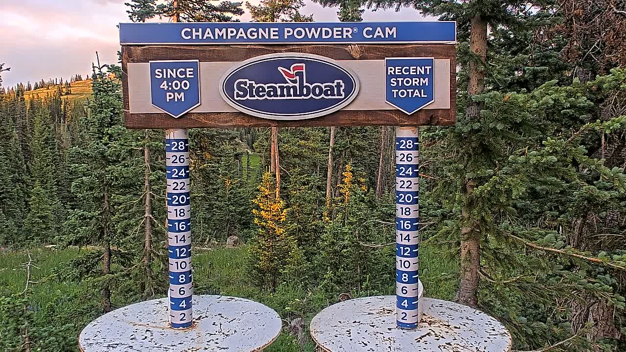 Steamboat Springs Sunshine Peak & Champagne Powder Live Cam - Steamboat Springs, Routt County, Colorado, USA