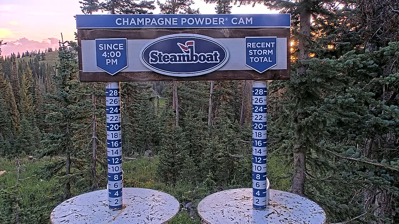 Steamboat Springs Sunshine Peak & Champagne Powder Live Cam - Steamboat Springs, Routt County, Colorado, USA