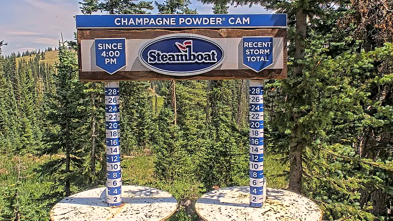 Steamboat Springs Sunshine Peak & Champagne Powder Live Cam - Steamboat Springs, Routt County, Colorado, USA