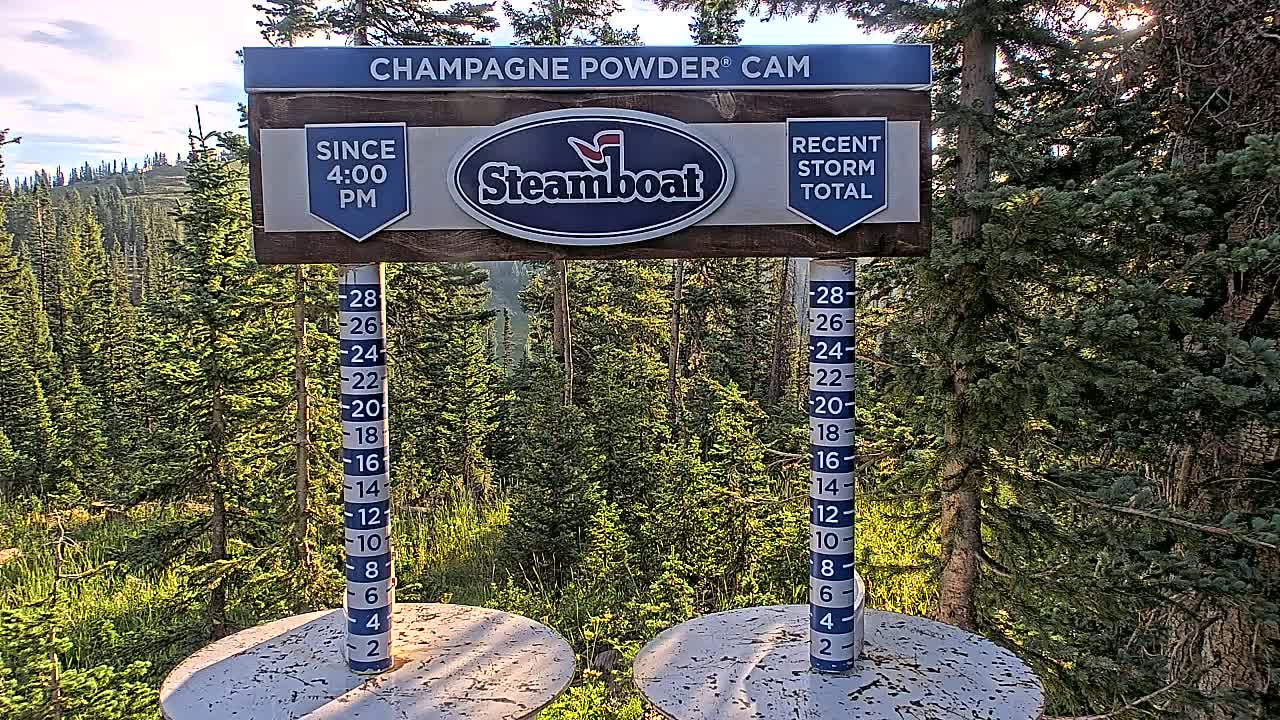 Steamboat Springs Sunshine Peak & Champagne Powder Live Cam - Steamboat Springs, Routt County, Colorado, USA