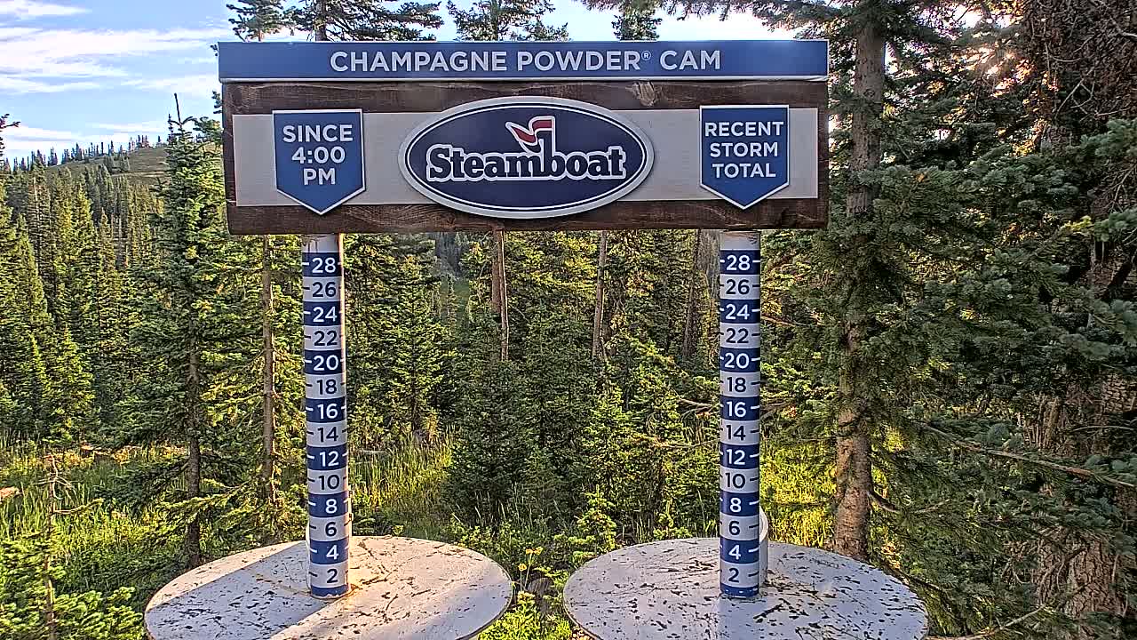 Steamboat Springs Sunshine Peak & Champagne Powder Live Cam - Steamboat Springs, Routt County, Colorado, USA