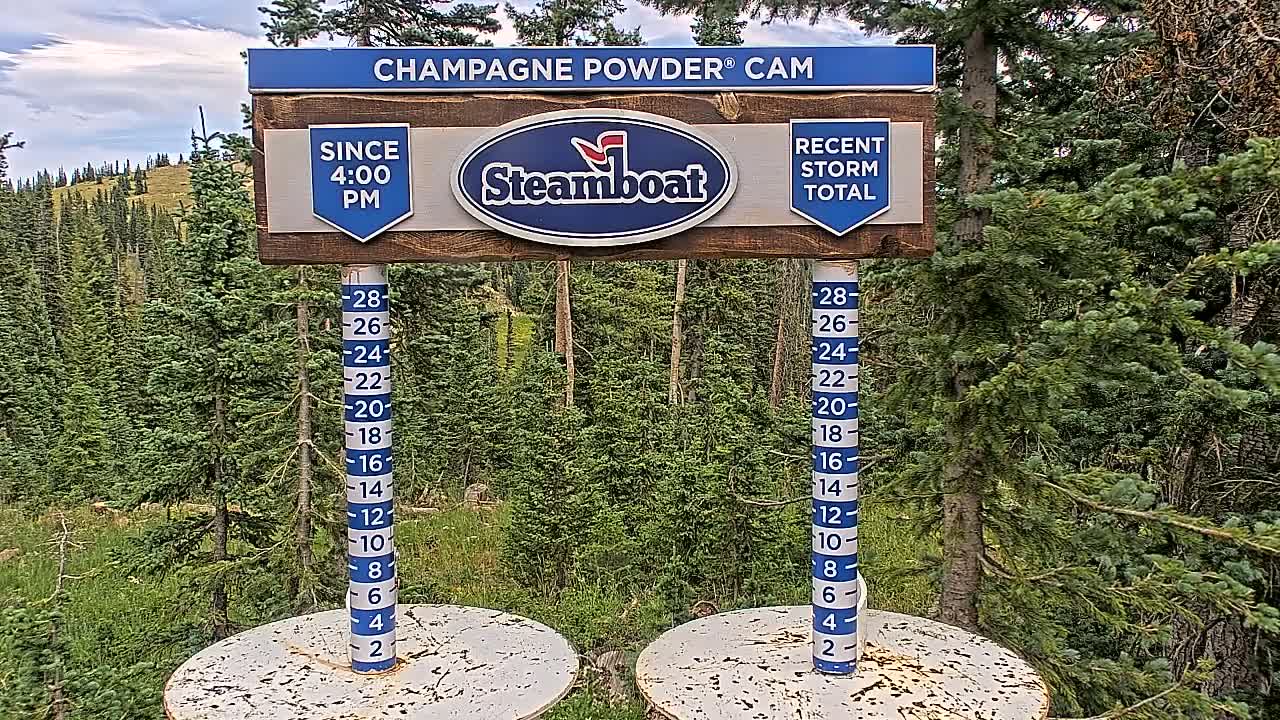 Steamboat Springs Sunshine Peak & Champagne Powder Live Cam - Steamboat Springs, Routt County, Colorado, USA