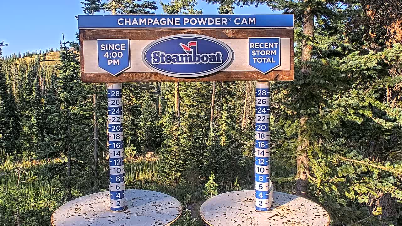 Steamboat Springs Sunshine Peak & Champagne Powder Live Cam - Steamboat Springs, Routt County, Colorado, USA