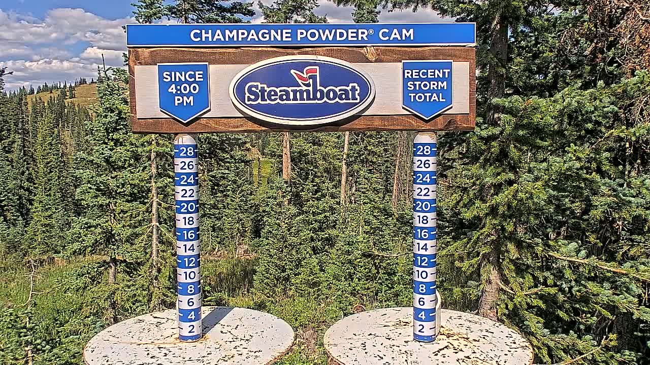 Steamboat Springs Sunshine Peak & Champagne Powder Live Cam - Steamboat Springs, Routt County, Colorado, USA