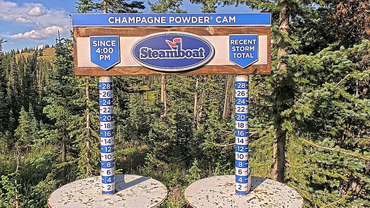 Steamboat Springs Sunshine Peak & Champagne Powder Live Cam - Steamboat Springs, Routt County, Colorado, USA
