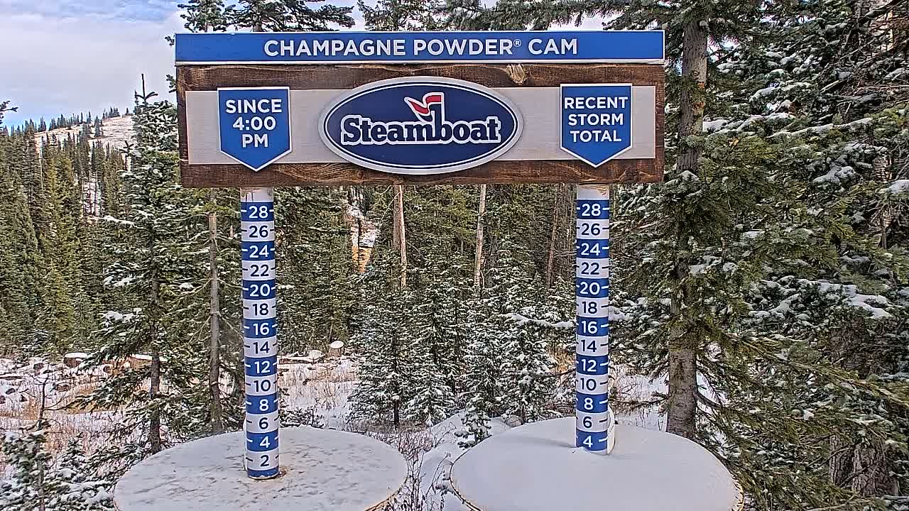 Steamboat Springs Sunshine Peak & Champagne Powder Live Cam - Steamboat Springs, Routt County, Colorado, USA