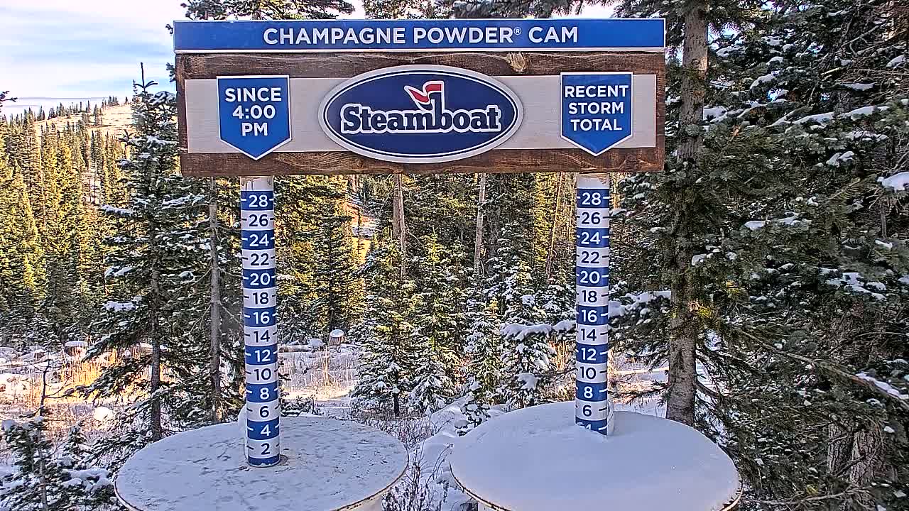 Steamboat Springs Sunshine Peak & Champagne Powder Live Cam - Steamboat Springs, Routt County, Colorado, USA