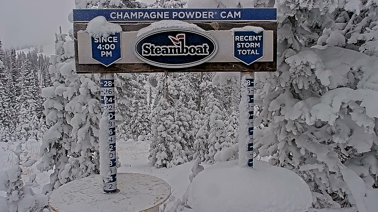 Steamboat Springs Sunshine Peak & Champagne Powder Live Cam - Steamboat Springs, Routt County, Colorado, USA
