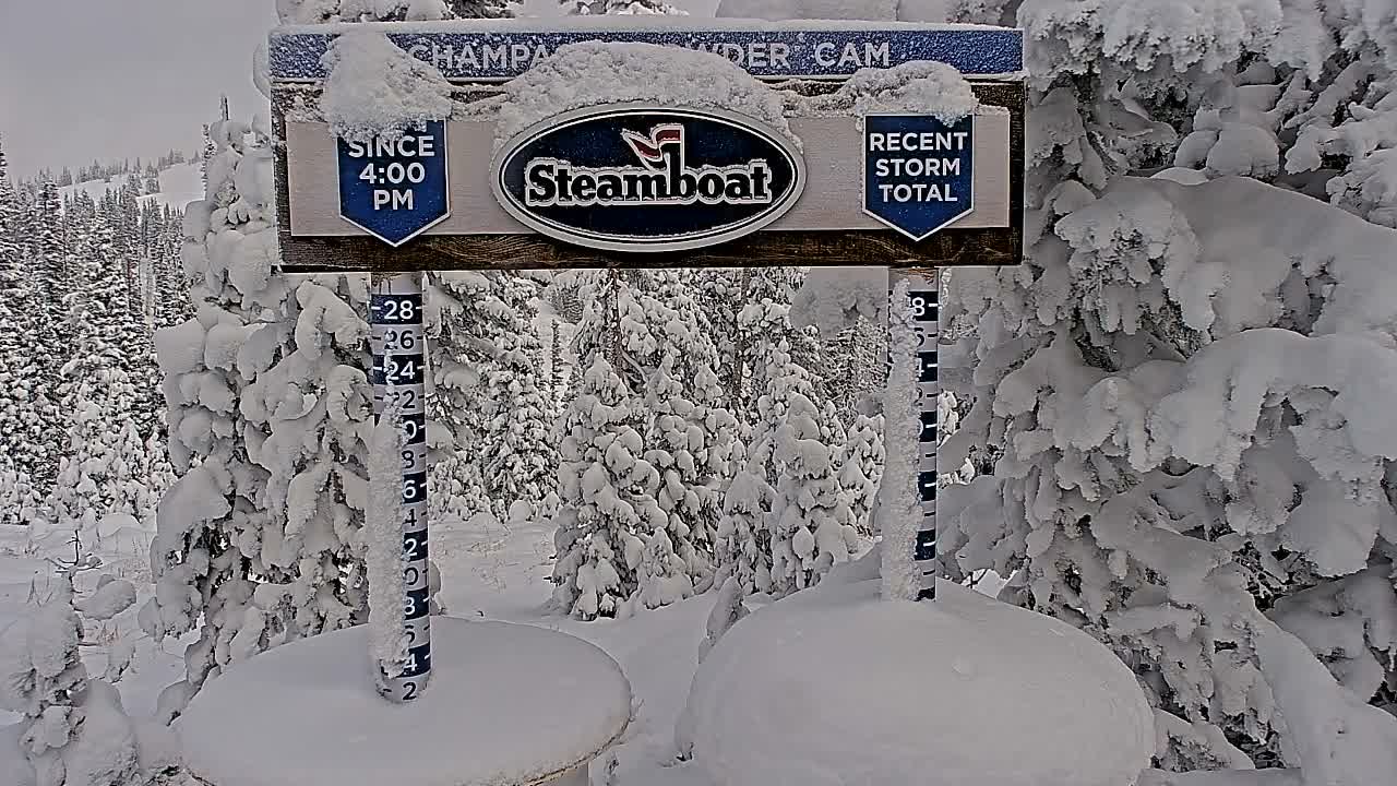 Steamboat Springs Sunshine Peak & Champagne Powder Live Cam - Steamboat Springs, Routt County, Colorado, USA