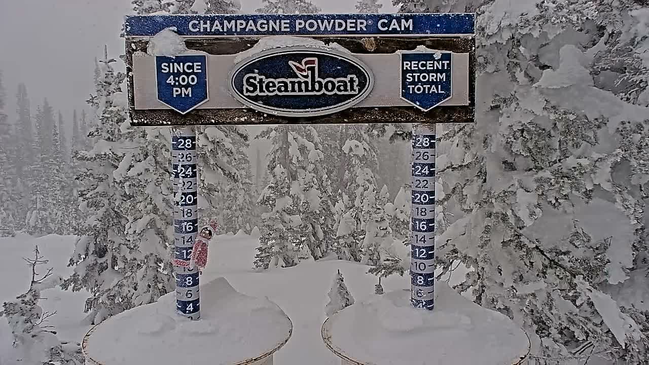 Steamboat Springs Sunshine Peak & Champagne Powder Live Cam - Steamboat Springs, Routt County, Colorado, USA