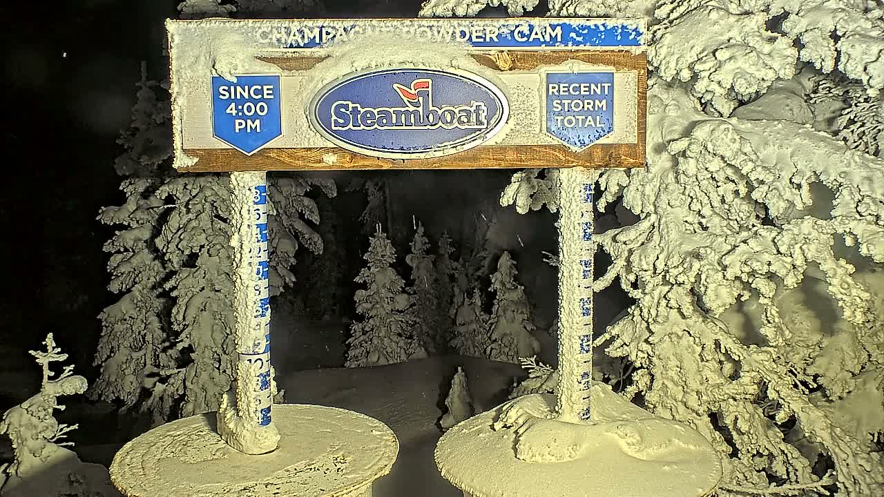 Steamboat Springs Sunshine Peak & Champagne Powder Live Cam - Steamboat Springs, Routt County, Colorado, USA
