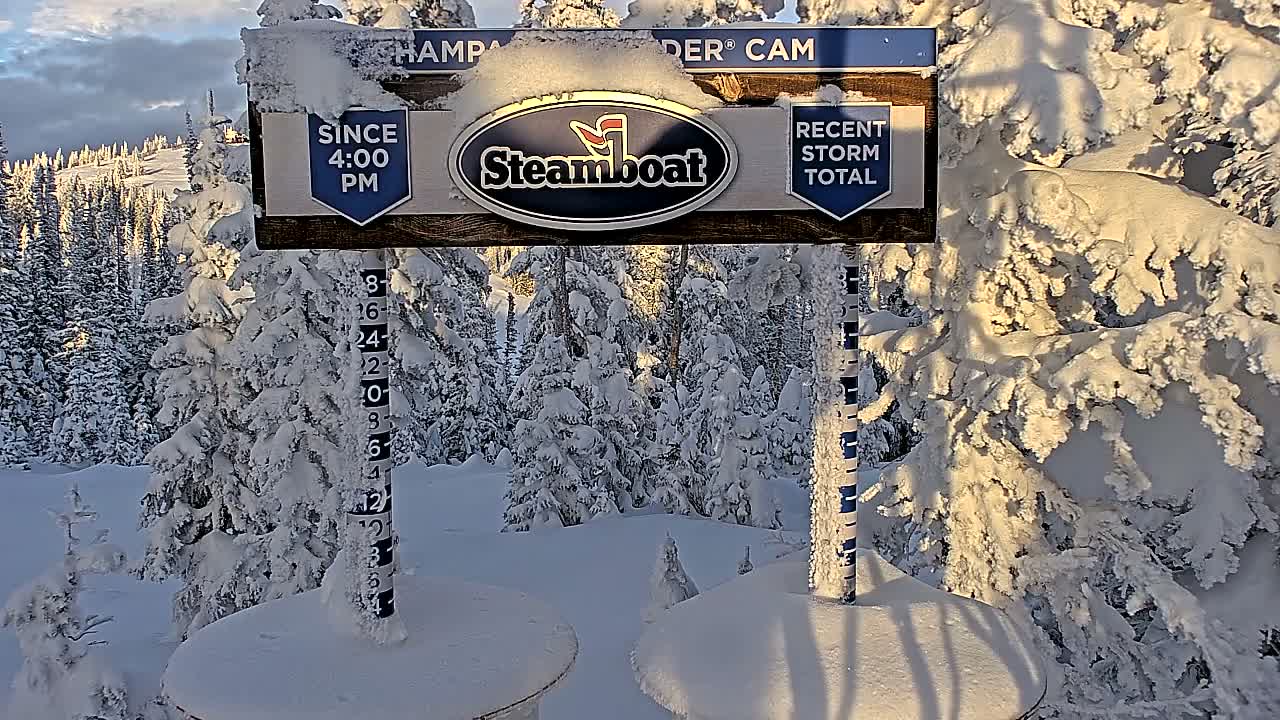 Steamboat Springs Sunshine Peak & Champagne Powder Live Cam - Steamboat Springs, Routt County, Colorado, USA