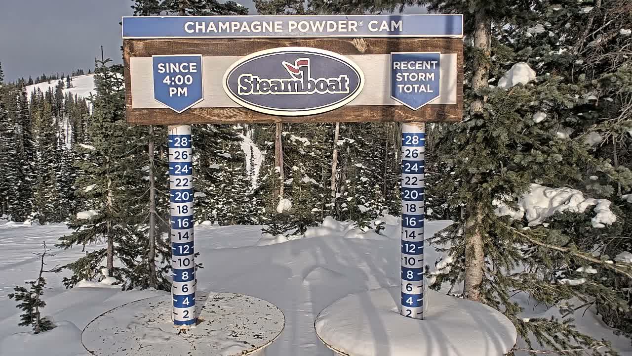Steamboat Springs Sunshine Peak & Champagne Powder Live Cam - Steamboat Springs, Routt County, Colorado, USA