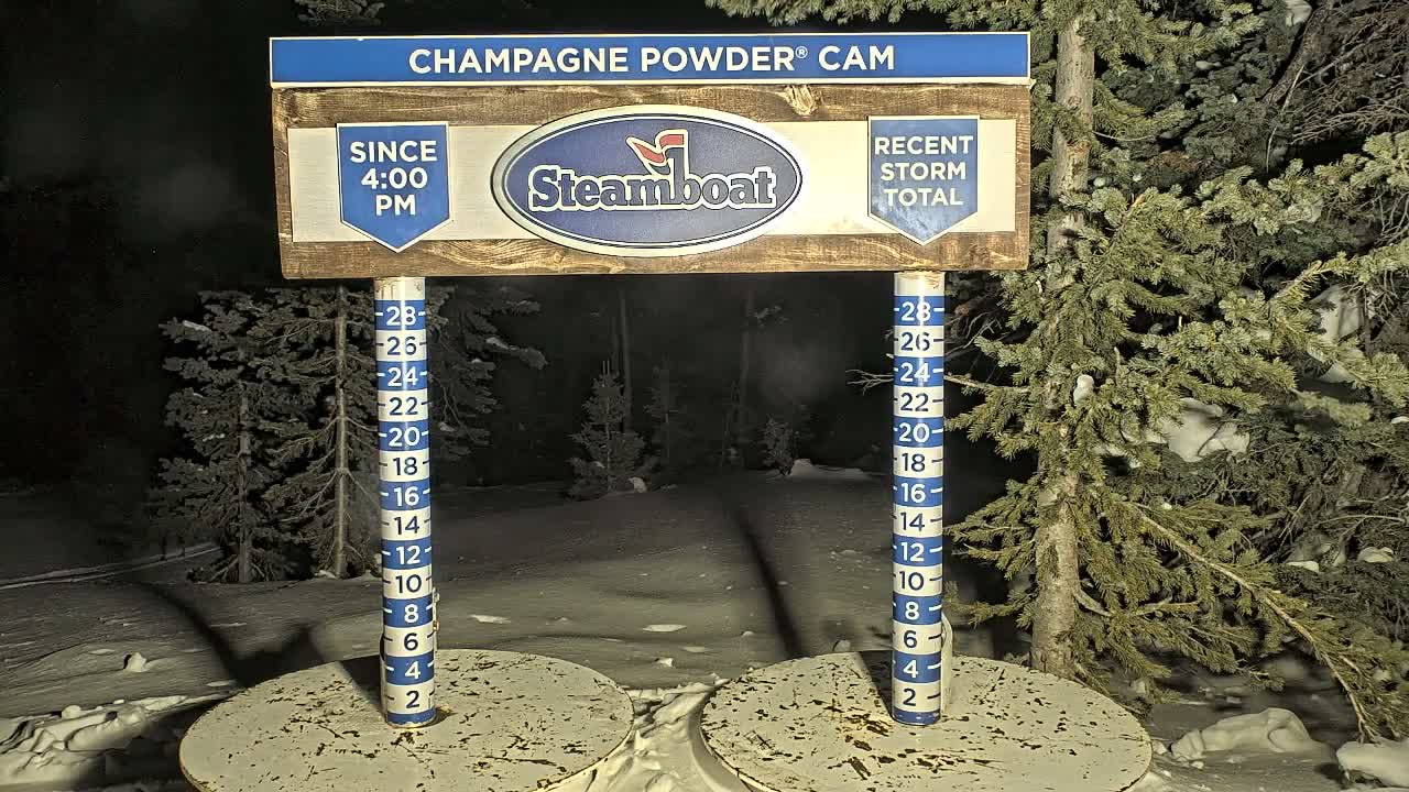 Steamboat Springs Sunshine Peak & Champagne Powder Live Cam - Steamboat Springs, Routt County, Colorado, USA