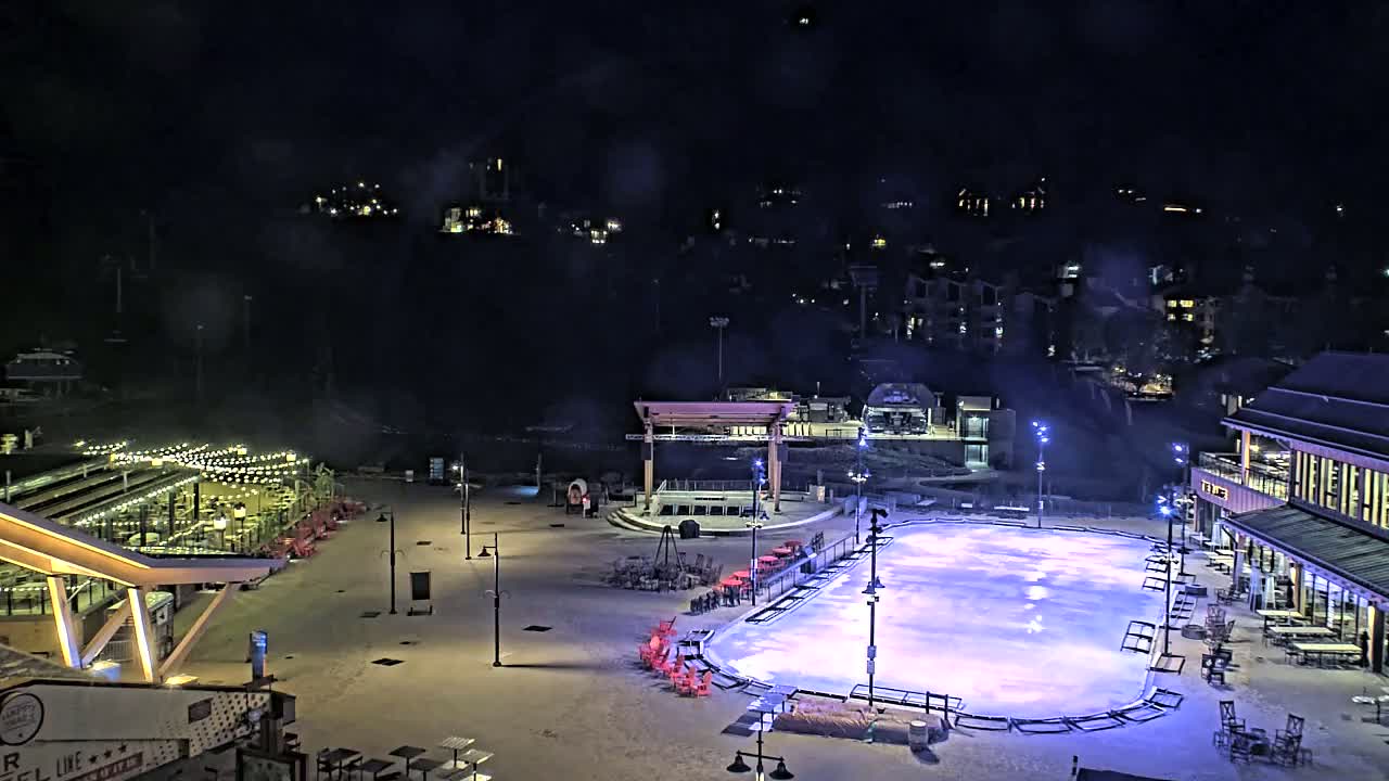 Steamboat Springs Ski Village Square & Ski Slopes Live Cam - Steamboat Springs, Routt County, Colorado, USA