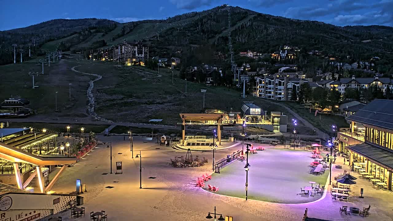 Steamboat Springs Ski Village Square & Ski Slopes Live Cam - Steamboat Springs, Routt County, Colorado, USA