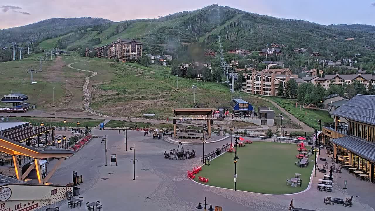 Steamboat Springs Ski Village Square & Ski Slopes Live Cam - Steamboat Springs, Routt County, Colorado, USA
