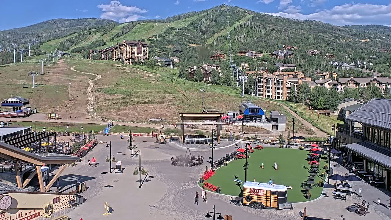 Steamboat Springs Ski Village Square & Ski Slopes Live Cam - Steamboat Springs, Routt County, Colorado, USA