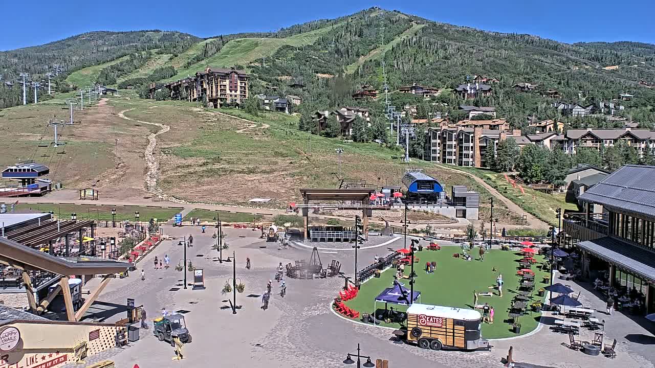 Steamboat Springs Ski Village Square & Ski Slopes Live Cam - Steamboat Springs, Routt County, Colorado, USA