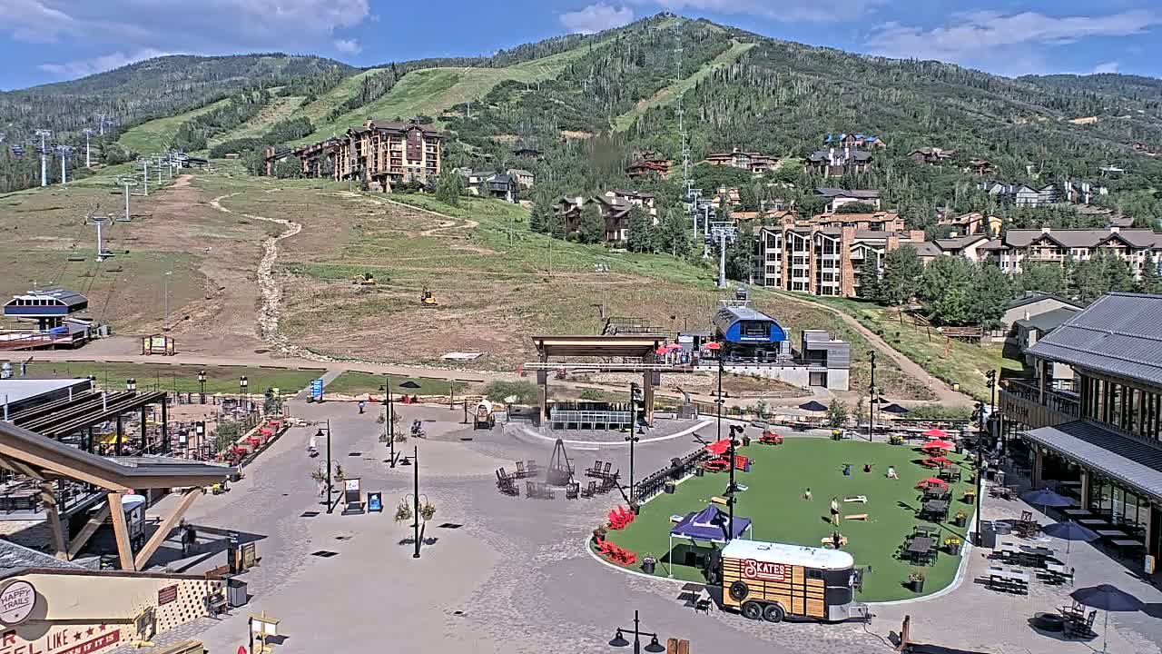 Steamboat Springs Ski Village Square & Ski Slopes Live Cam - Steamboat Springs, Routt County, Colorado, USA