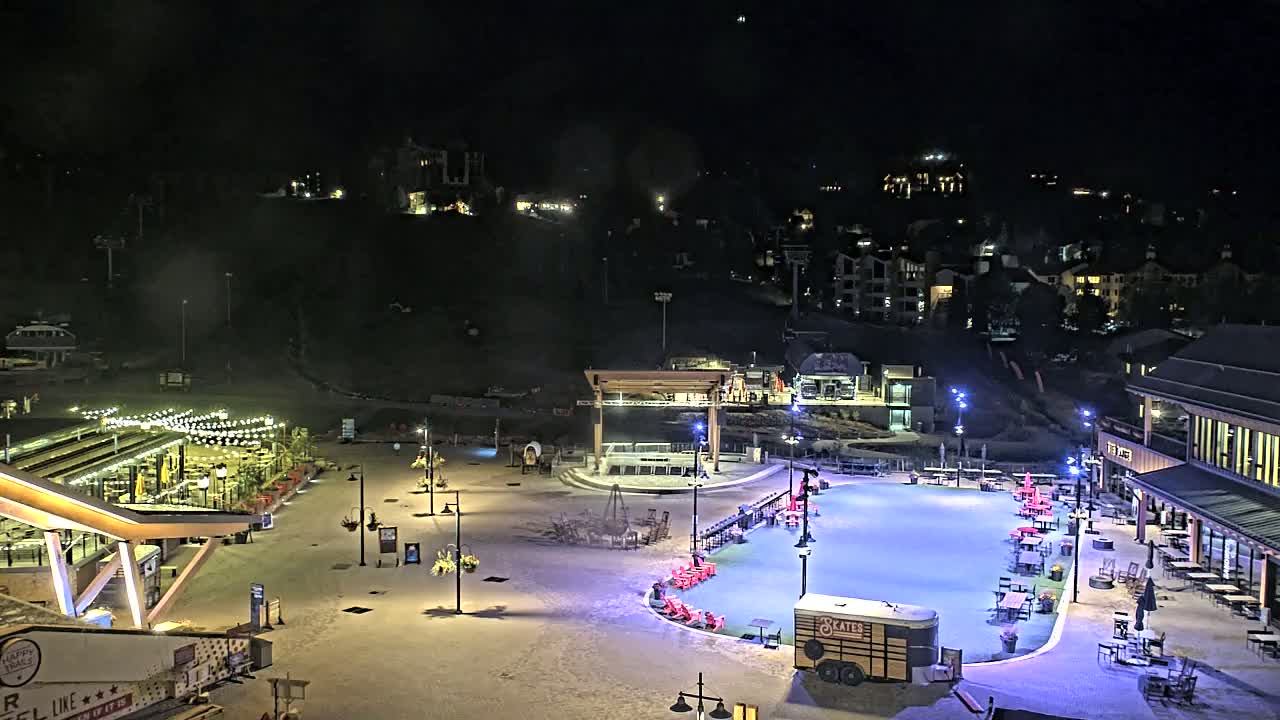 Steamboat Springs Ski Village Square & Ski Slopes Live Cam - Steamboat Springs, Routt County, Colorado, USA