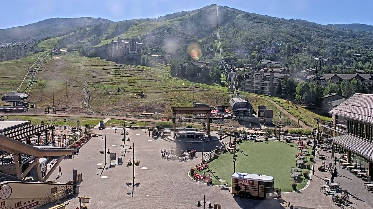 Steamboat Springs Ski Village Square & Ski Slopes Live Cam - Steamboat Springs, Routt County, Colorado, USA