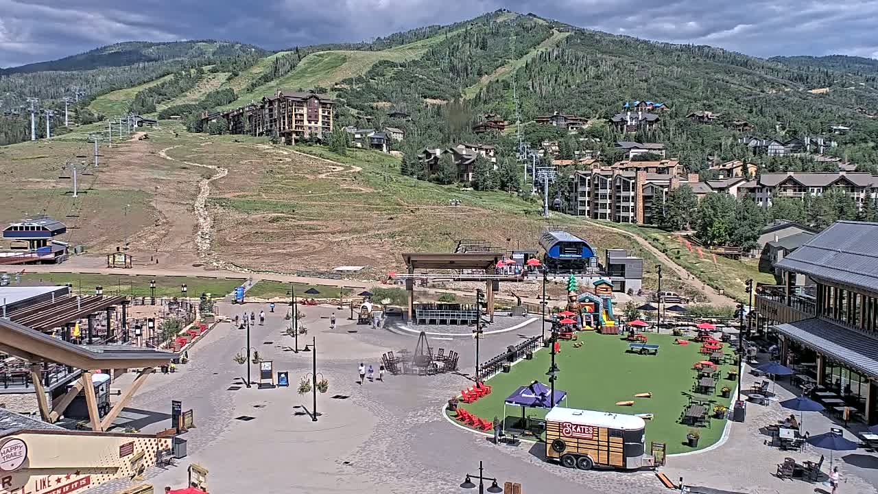 Steamboat Springs Ski Village Square & Ski Slopes Live Cam - Steamboat Springs, Routt County, Colorado, USA