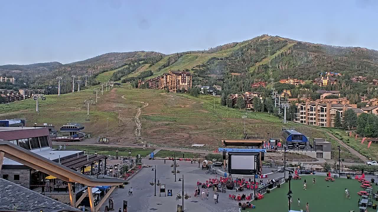 Steamboat Springs Ski Village Square & Ski Slopes Live Cam - Steamboat Springs, Routt County, Colorado, USA
