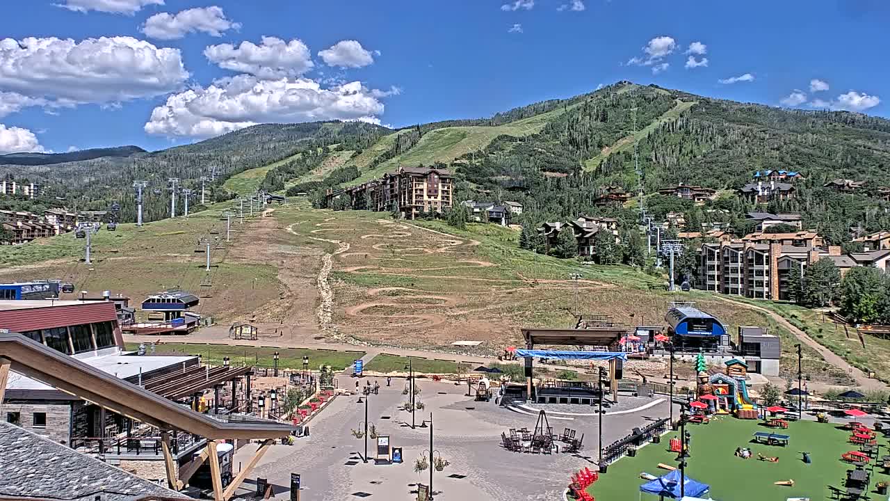 Steamboat Springs Ski Village Square & Ski Slopes Live Cam - Steamboat Springs, Routt County, Colorado, USA