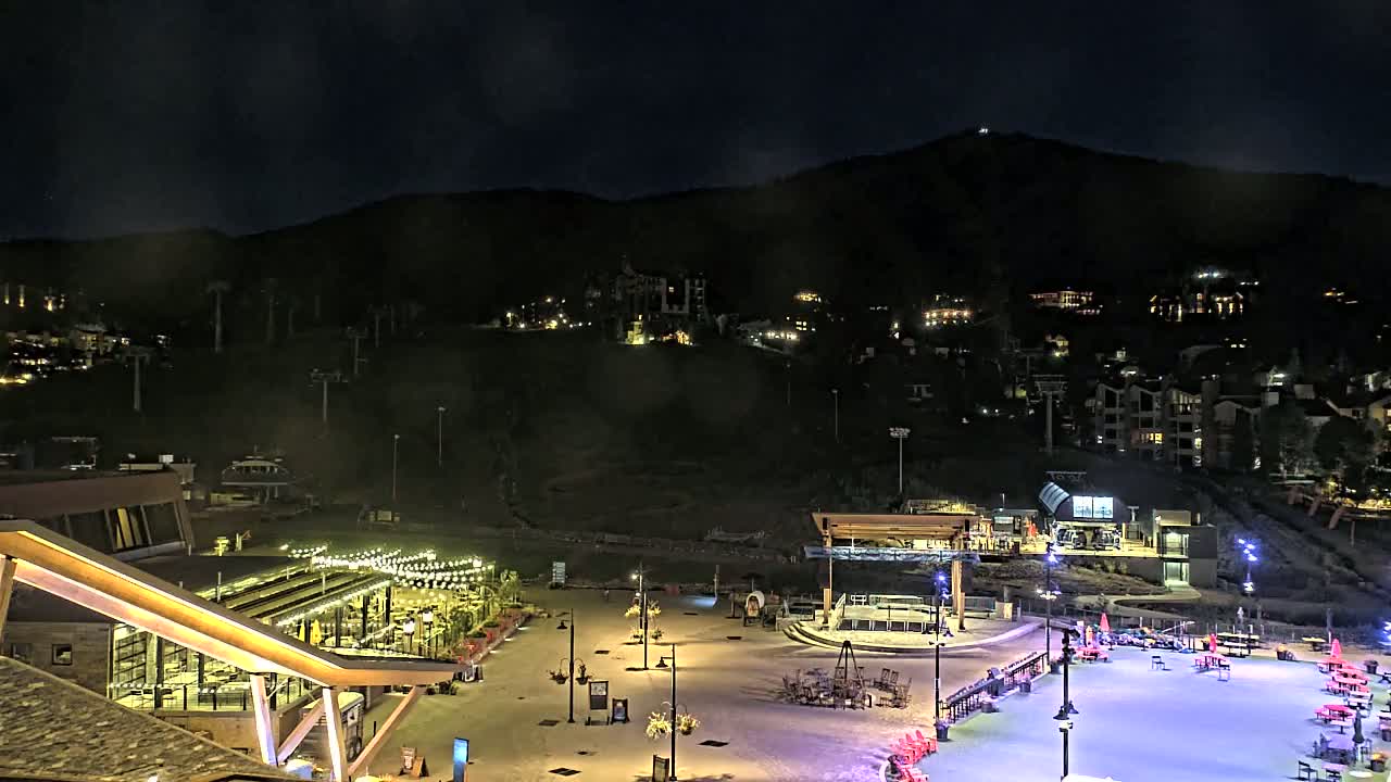 Steamboat Springs Ski Village Square & Ski Slopes Live Cam - Steamboat Springs, Routt County, Colorado, USA