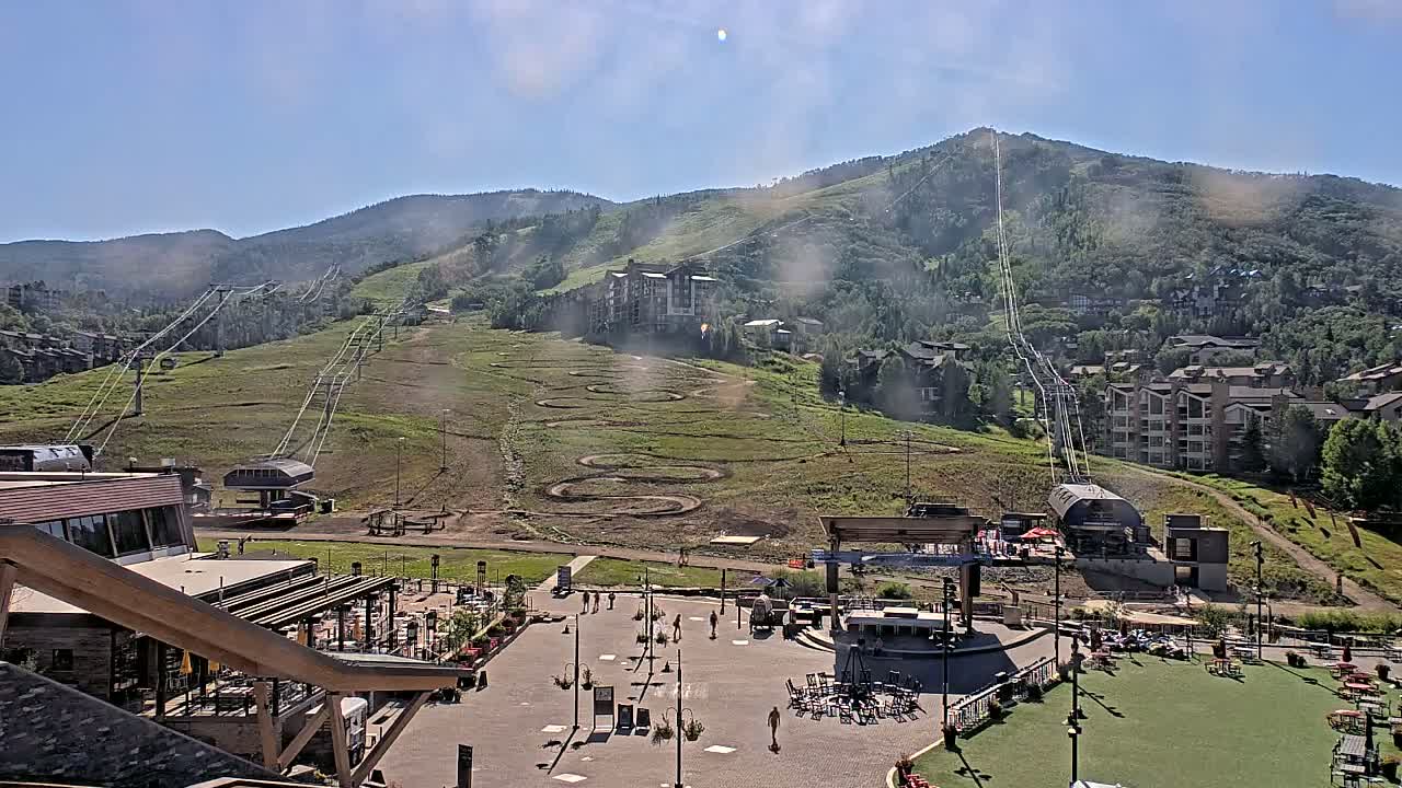 Steamboat Springs Ski Village Square & Ski Slopes Live Cam - Steamboat Springs, Routt County, Colorado, USA