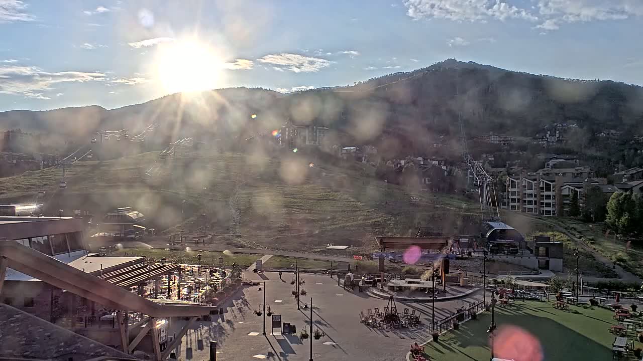 Steamboat Springs Ski Village Square & Ski Slopes Live Cam - Steamboat Springs, Routt County, Colorado, USA