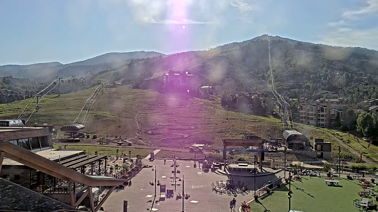 Steamboat Springs Ski Village Square & Ski Slopes Live Cam - Steamboat Springs, Routt County, Colorado, USA