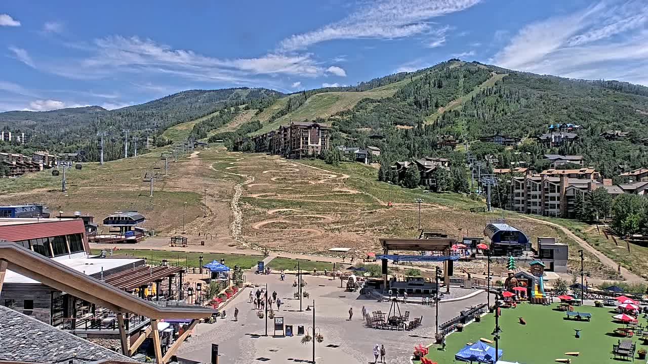 Steamboat Springs Ski Village Square & Ski Slopes Live Cam - Steamboat Springs, Routt County, Colorado, USA