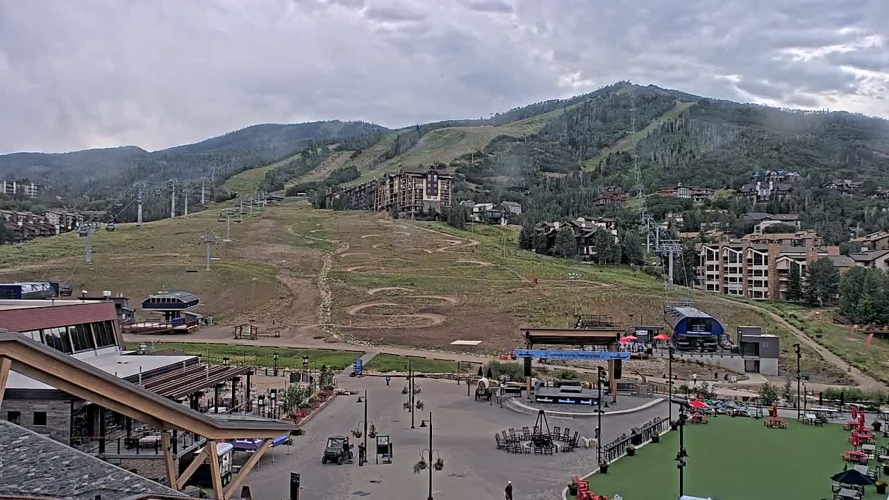 Steamboat Springs Ski Village Square & Ski Slopes Live Cam - Steamboat Springs, Routt County, Colorado, USA