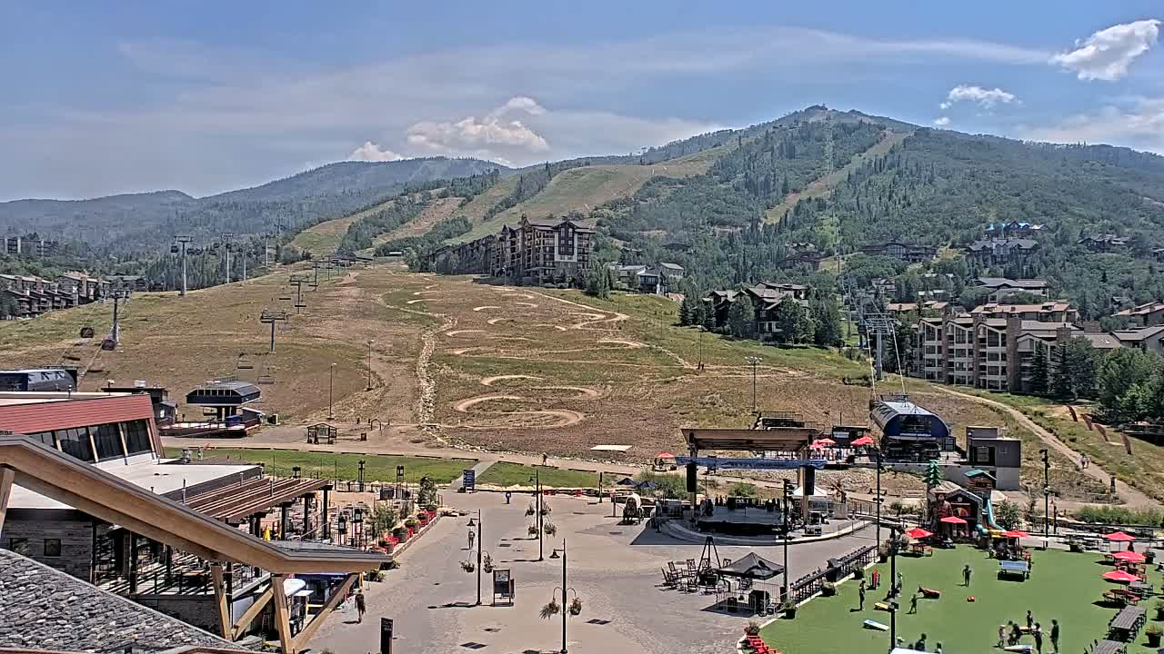 Steamboat Springs Ski Village Square & Ski Slopes Live Cam - Steamboat Springs, Routt County, Colorado, USA
