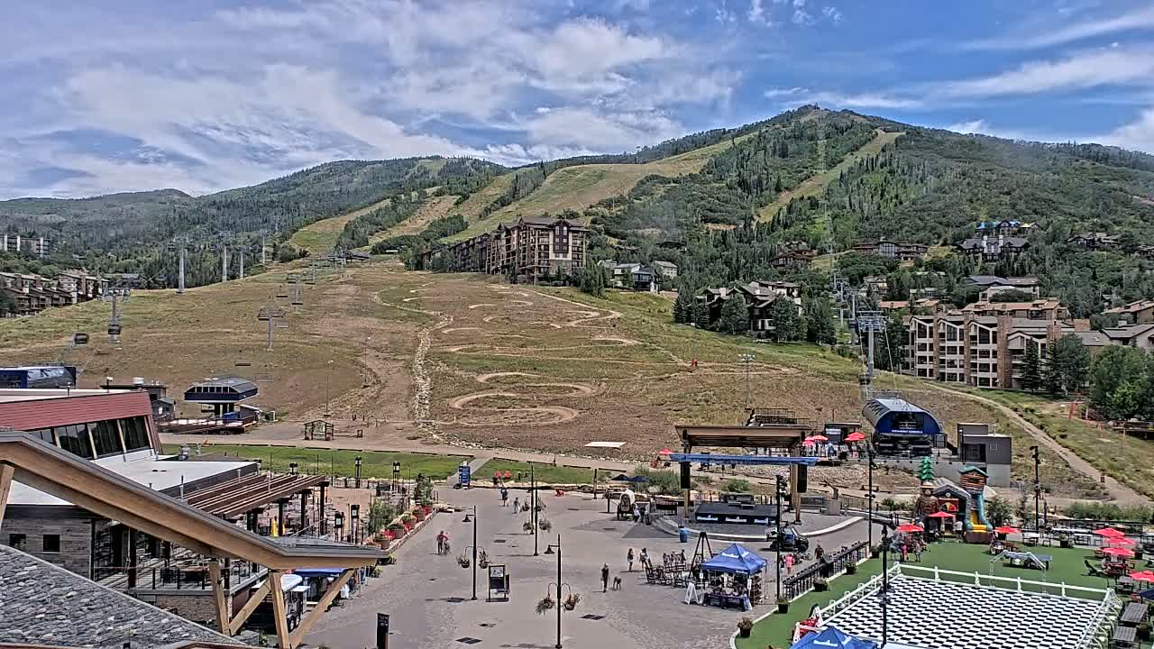 Steamboat Springs Ski Village Square & Ski Slopes Live Cam - Steamboat Springs, Routt County, Colorado, USA