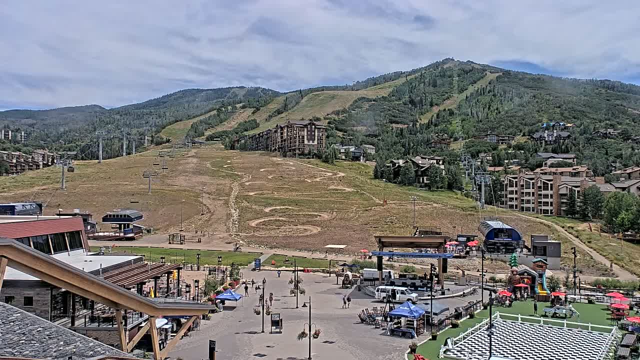 Steamboat Springs Ski Village Square & Ski Slopes Live Cam - Steamboat Springs, Routt County, Colorado, USA