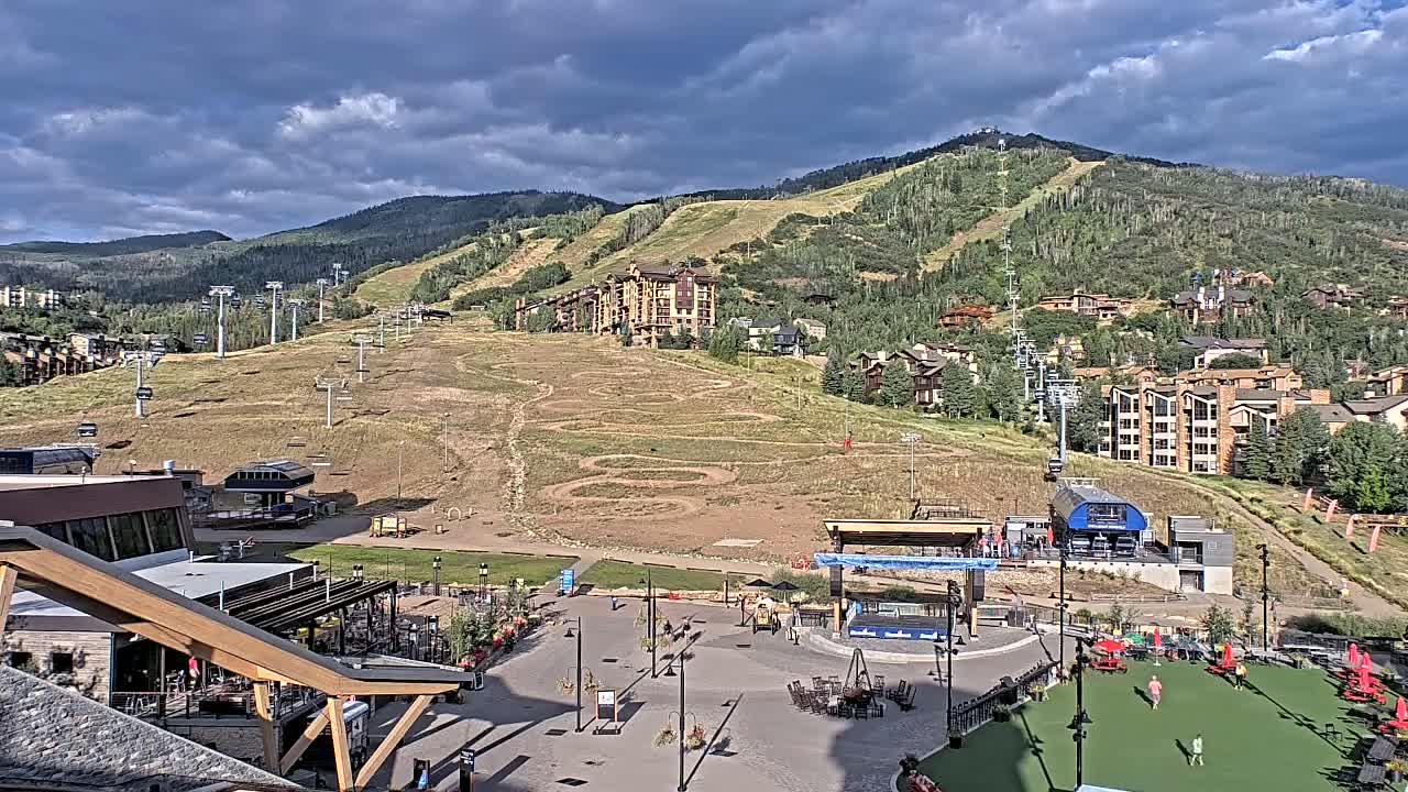 Steamboat Springs Ski Village Square & Ski Slopes Live Cam - Steamboat Springs, Routt County, Colorado, USA