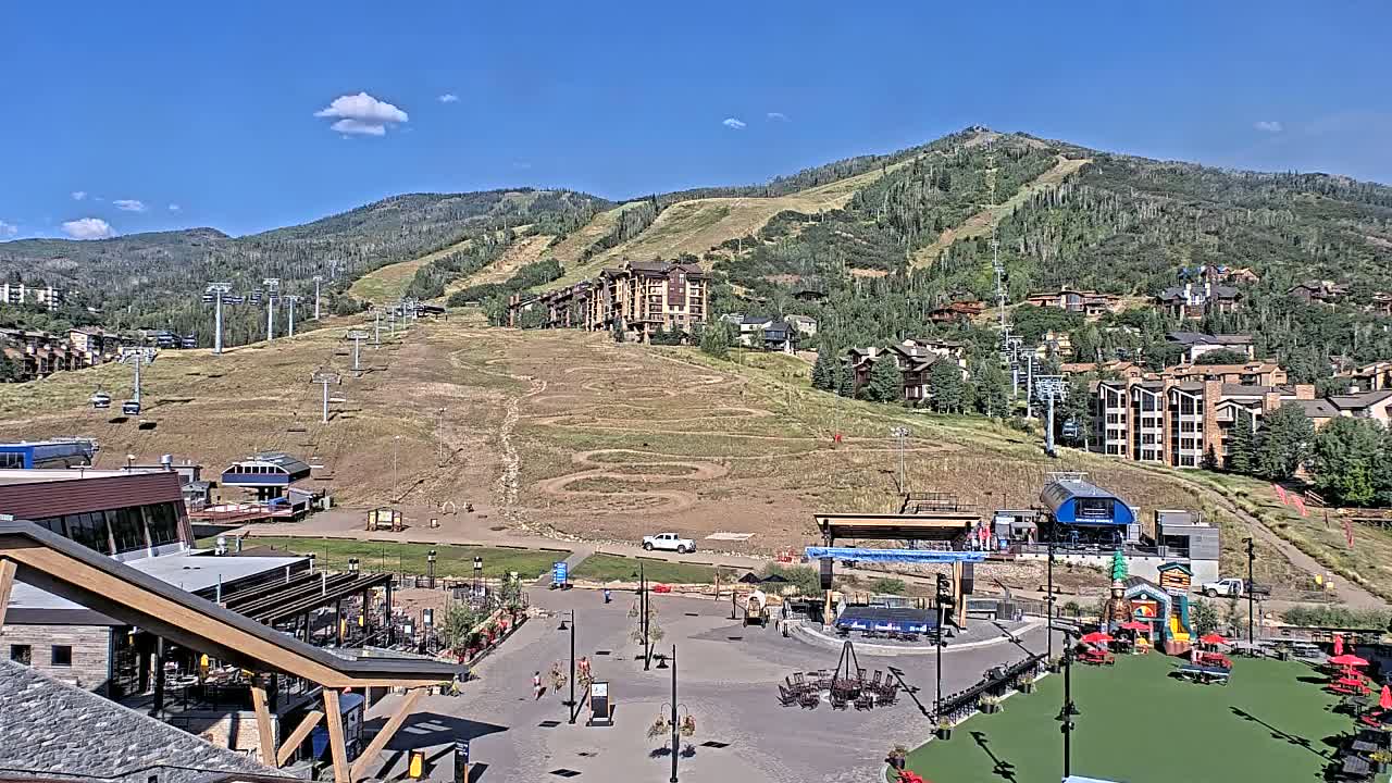 Steamboat Springs Ski Village Square & Ski Slopes Live Cam - Steamboat Springs, Routt County, Colorado, USA