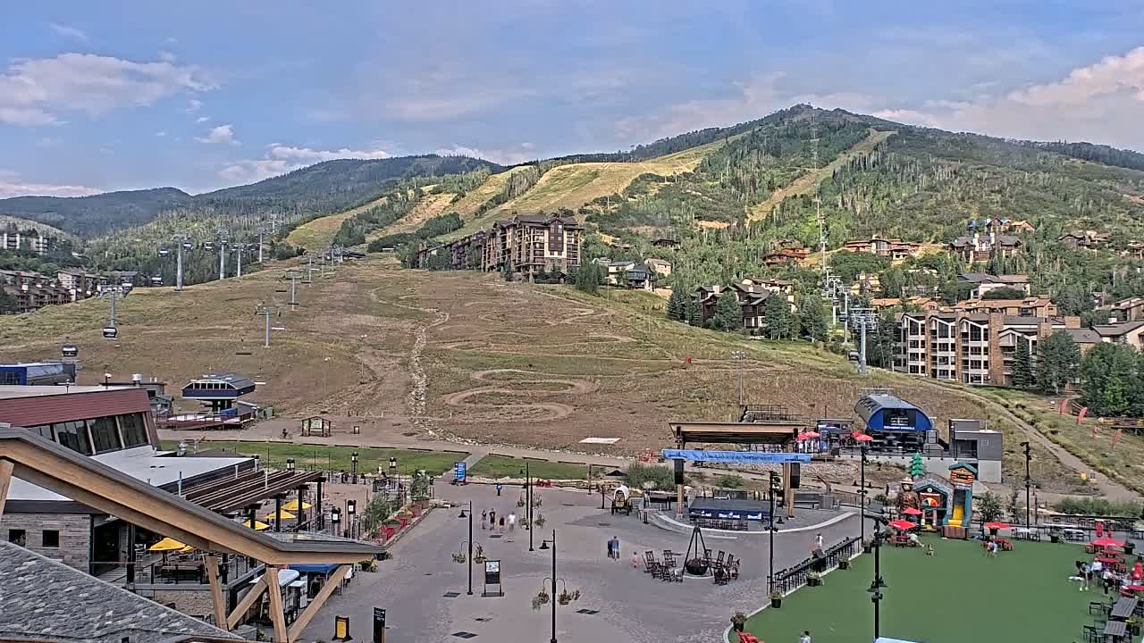 Steamboat Springs Ski Village Square & Ski Slopes Live Cam - Steamboat Springs, Routt County, Colorado, USA